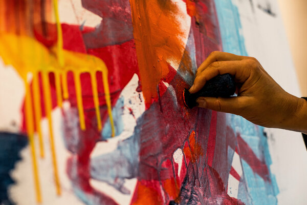 Eva Wiren in the Studio