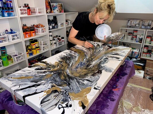 Julijana Ravbar im Studio