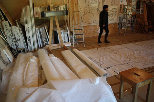 Odile CARITEAU en el estudio: Réalisation de l'exposition "L'invitation de la Dame" (à la licorne). 2018-2019