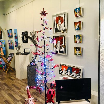 Salette Viana in the Studio: Gravis Art Galerie - Nice France