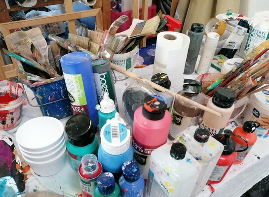 Brigitte Uhrmacher nello studio