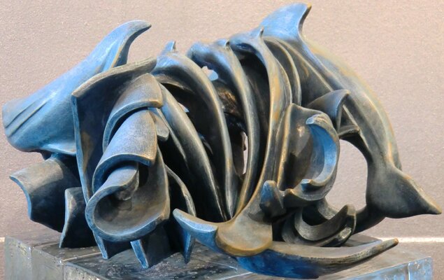Giovanni Tomaselli in de studio: "Ditirambo Arione" ceramica patinata  bronzo