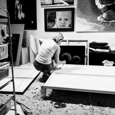 Kerry A. Inkster en el estudio