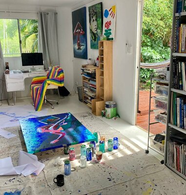 Kerry A. Inkster en el estudio