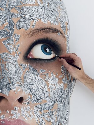 Sergey Piskunov nello studio: Final details, "Silver mask", February 2024