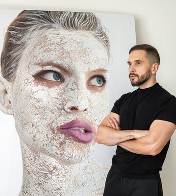 Sergey Piskunov nello studio: White mask series, 2023