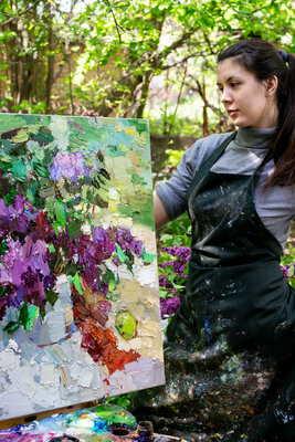 Anastasiya Valiulina im Studio: lilac still life