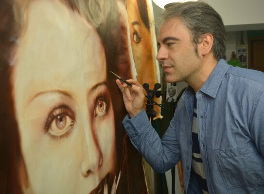 Gorka Gonzalez Crespo im Studio