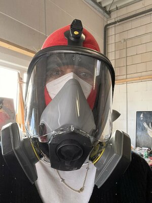 Claudia Seiler in the Studio: Protection !! ... while working with chemical substances!