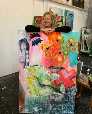 Claudia Seiler in the Studio: Ready for shipment to Switzerland,  "urban lips."