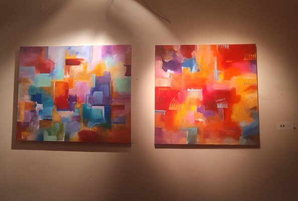 Carla Pistola nello studio: I MIEI DIPINTI in esposizione a villa Fidelia, Spello