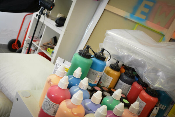Ewen Gur im Studio: Studio view
