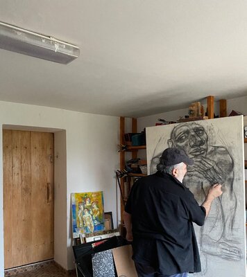 Tigran Sukiasyan nello studio