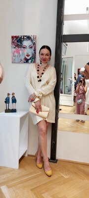 Julia (Iuliia) Tokar im Studio: Ausstellung Vienna 2024