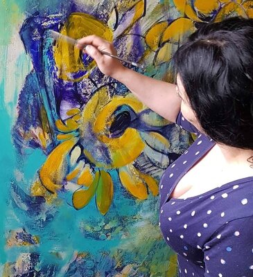 Anna Soghomonyan im Studio
