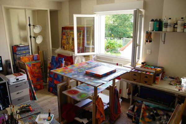 Tropel nello studio