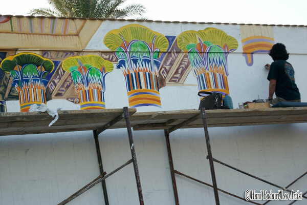 Hani Badawi Leo en el estudio: Large Murals in the walls 50 square meters painted completely by hand with an ancient Egyptian technique - Special work on commission in Luxury hotel Sultan Garden Resort Sharm El Sheikh