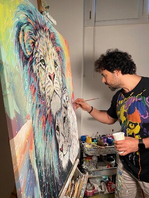Hani Badawi Leo en el estudio
