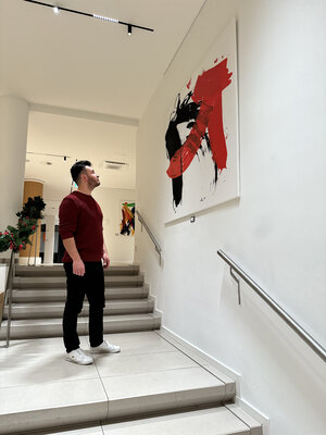 Eren Ögüt nello studio