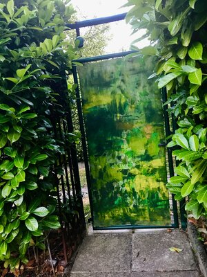 Gerlinde Kosina dans le studio: bemalte leinwand - acryl -  mein gartentor
