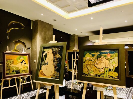 Bui Trong Du in the Studio