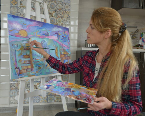 Annet Loginova in de studio