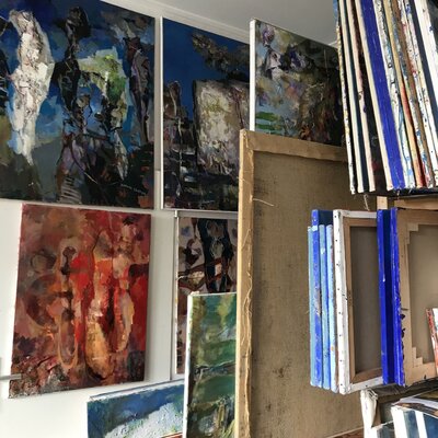 Andreas Kramer in the Studio: Atelier im April 2022