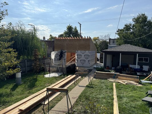 Tracy Ostmann Haschke in de studio: New studio build 2024 East Garfield Park
