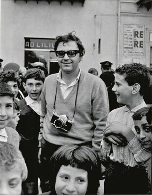 Saul Leiter in de studio