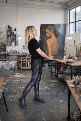 Tamara Andjus in the Studio