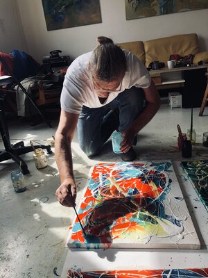 Thomas Hain in de studio