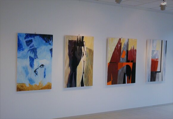 Klaus Feuchtinger in de studio: Ausstellung Stuttgart Weißenhofsiedlung im Augustinum 2015