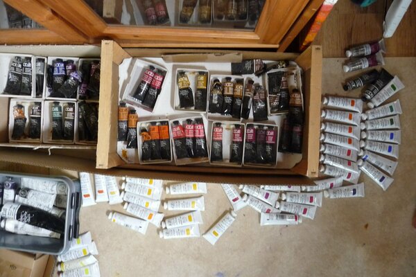 Moyo nello studio: Photo d'atelier: couleurs utilisées ; Blockx et Winstor & Newton (Artists'oil colour).