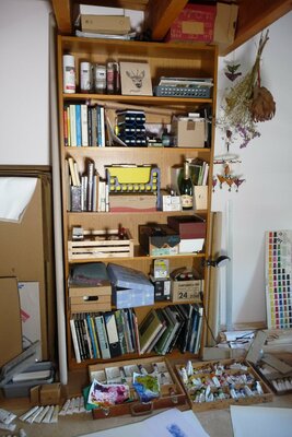 Moyo nello studio
