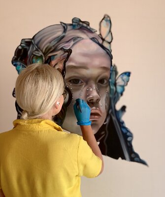 Valentina Andrees-Reschetizka in de studio