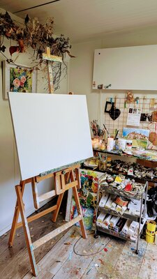 Yulia Lisle in the Studio