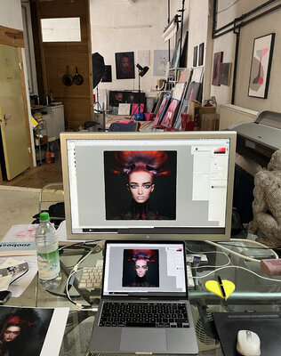 Corinna Holthusen en el estudio