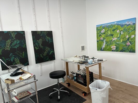 Catherine Kirkwood in de studio