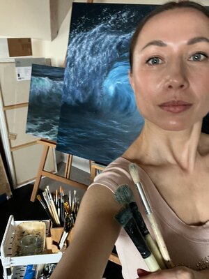 Alesia Yeremeyeva im Studio