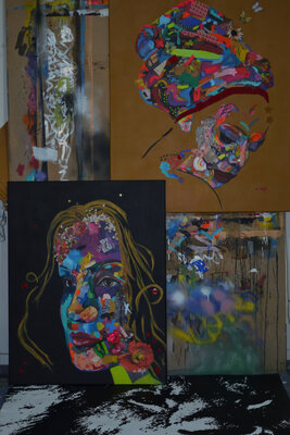 Monique de Kruijk nello studio