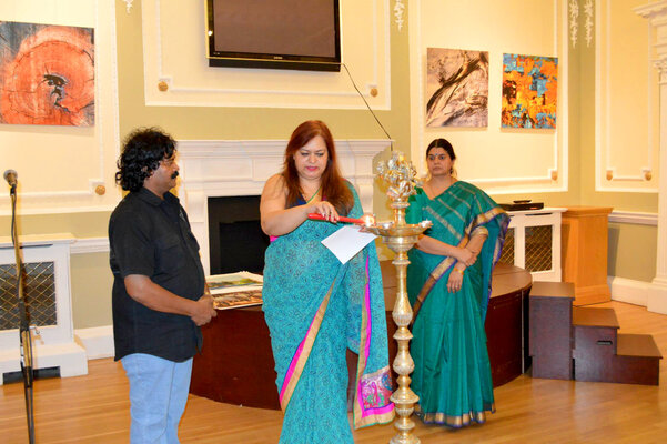 CR Shelare nello studio: "COLOURS OF INDIA" High Commission of India ,LONDON At THE NEHRU CENTRE, LONDON Date 9 th March 2015