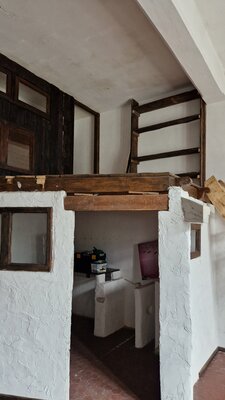Petra Kohns-Merges in de studio: Impressionen aus meinem Atelier - Lagerraum und Empore -