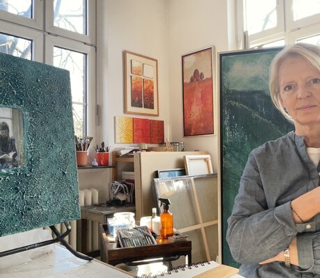Christa Nienhaus-Rekers in de studio
