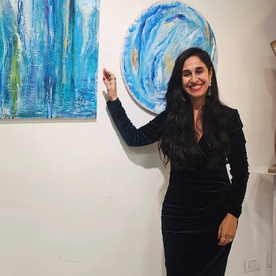 Anisa Zafar en el estudio