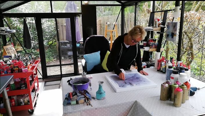 Sabine Beisert nello studio
