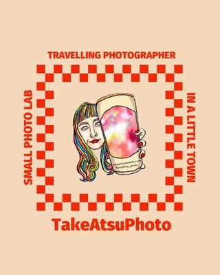 Atsumi Takemoto in de studio: LOGO_IN A LITTLE TOWN, SMALL PHOTO LAB, TRAVELLING PHOTOGRAPHER, TakeAtsuPhoto