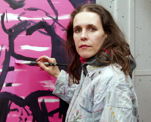 Weronika Raczynska in de studio: Weronika Raczynska in her Studio in Warsaw, Poland in 2024.