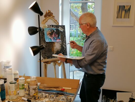 Gerd Zimmermann (ZIMMERMANN-Formanist Art) in the Studio: Gerd Zimmermann, im Atelier.