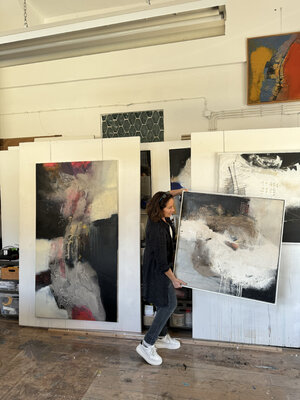 Caroline Chevillotte in de studio
