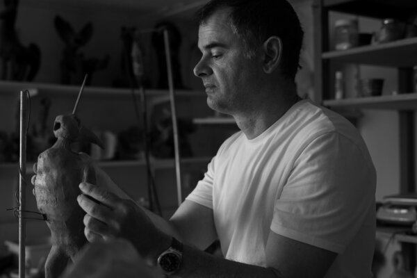 Thomas Bertolis nello studio
